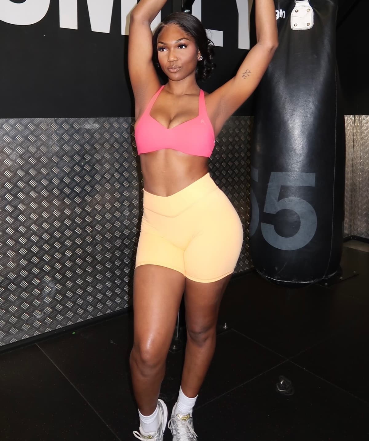 SUMMER WAIST & GLUTES